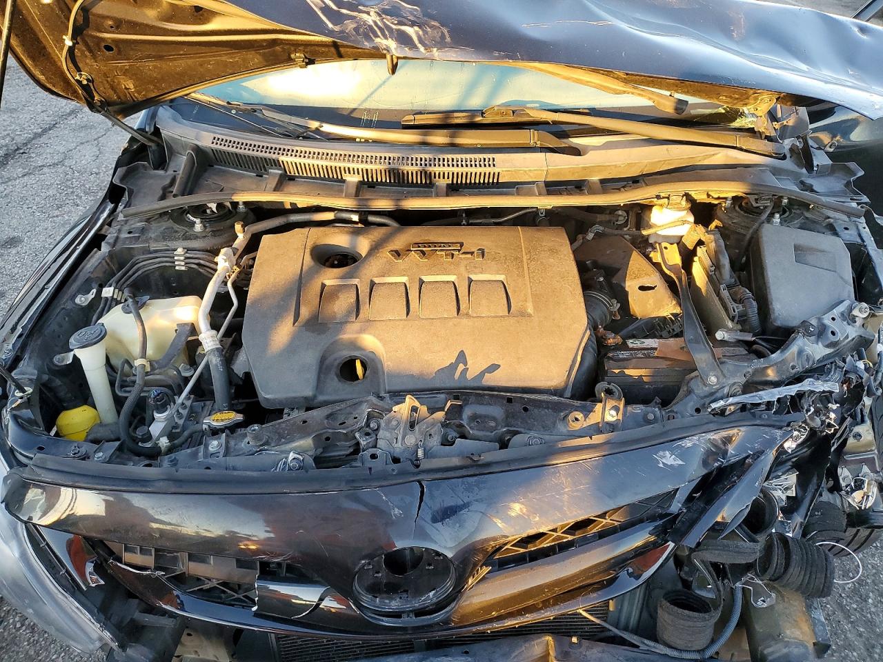 2013 TOYOTA COROLLA BASE photo 11