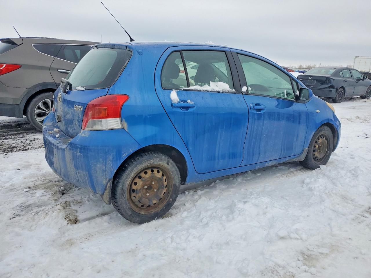 2009 TOYOTA YARIS photo 3