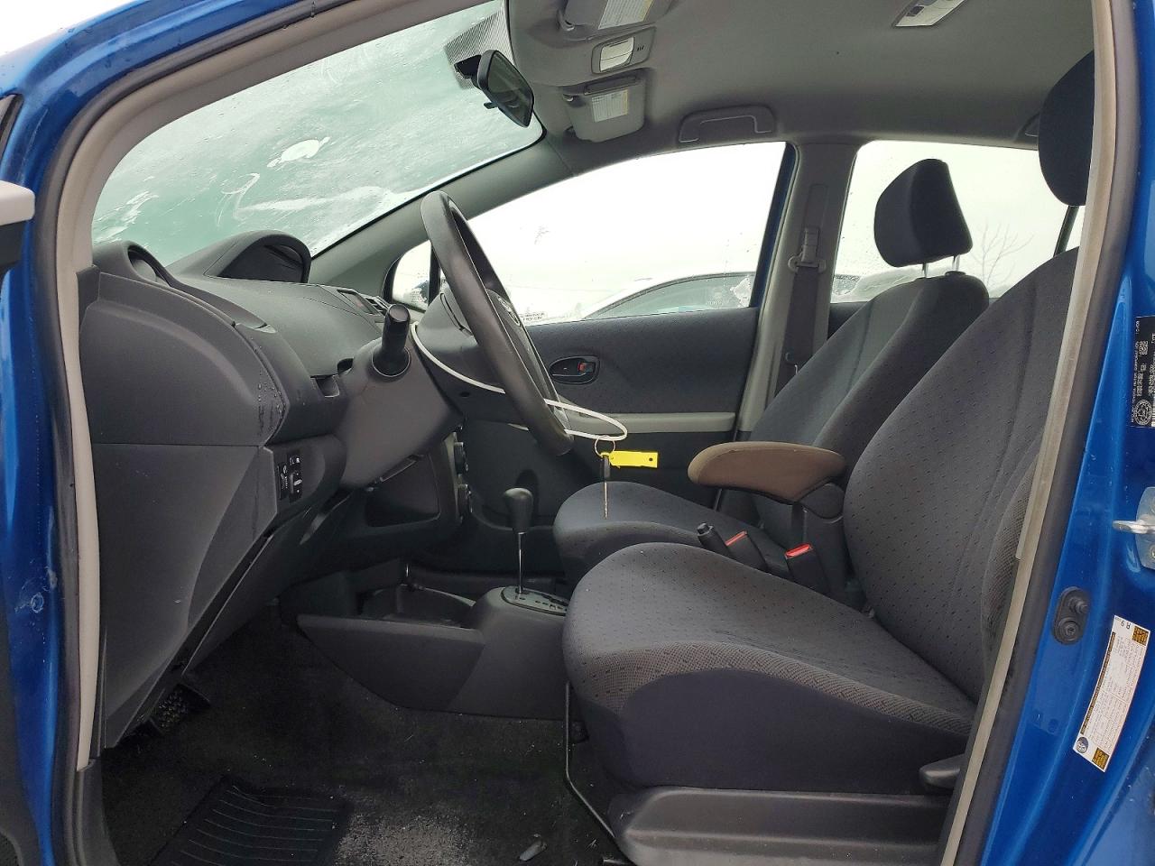 2009 TOYOTA YARIS photo 7