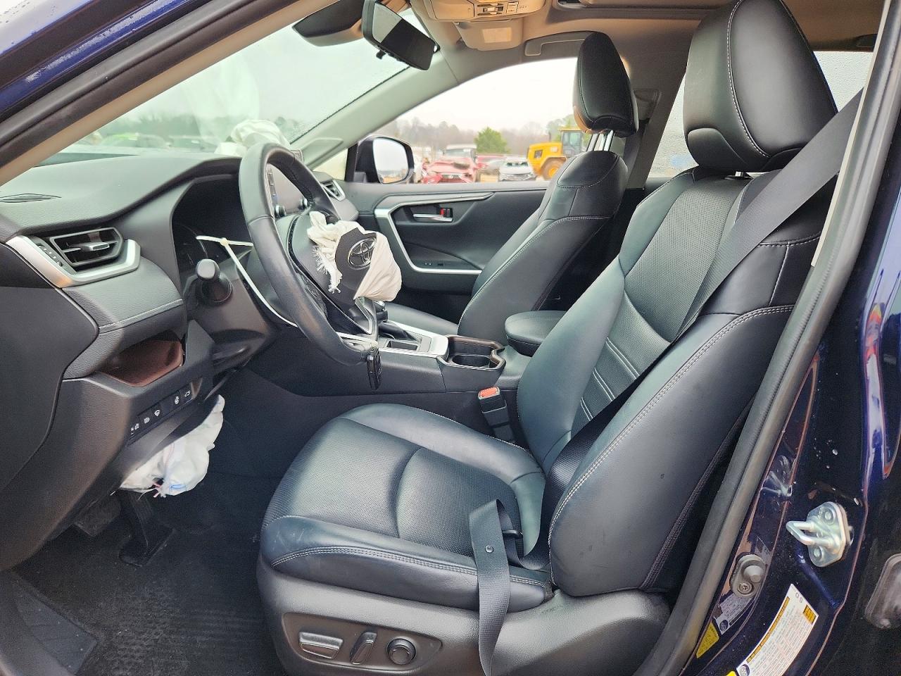 2021 TOYOTA RAV4 LIMITED photo 7
