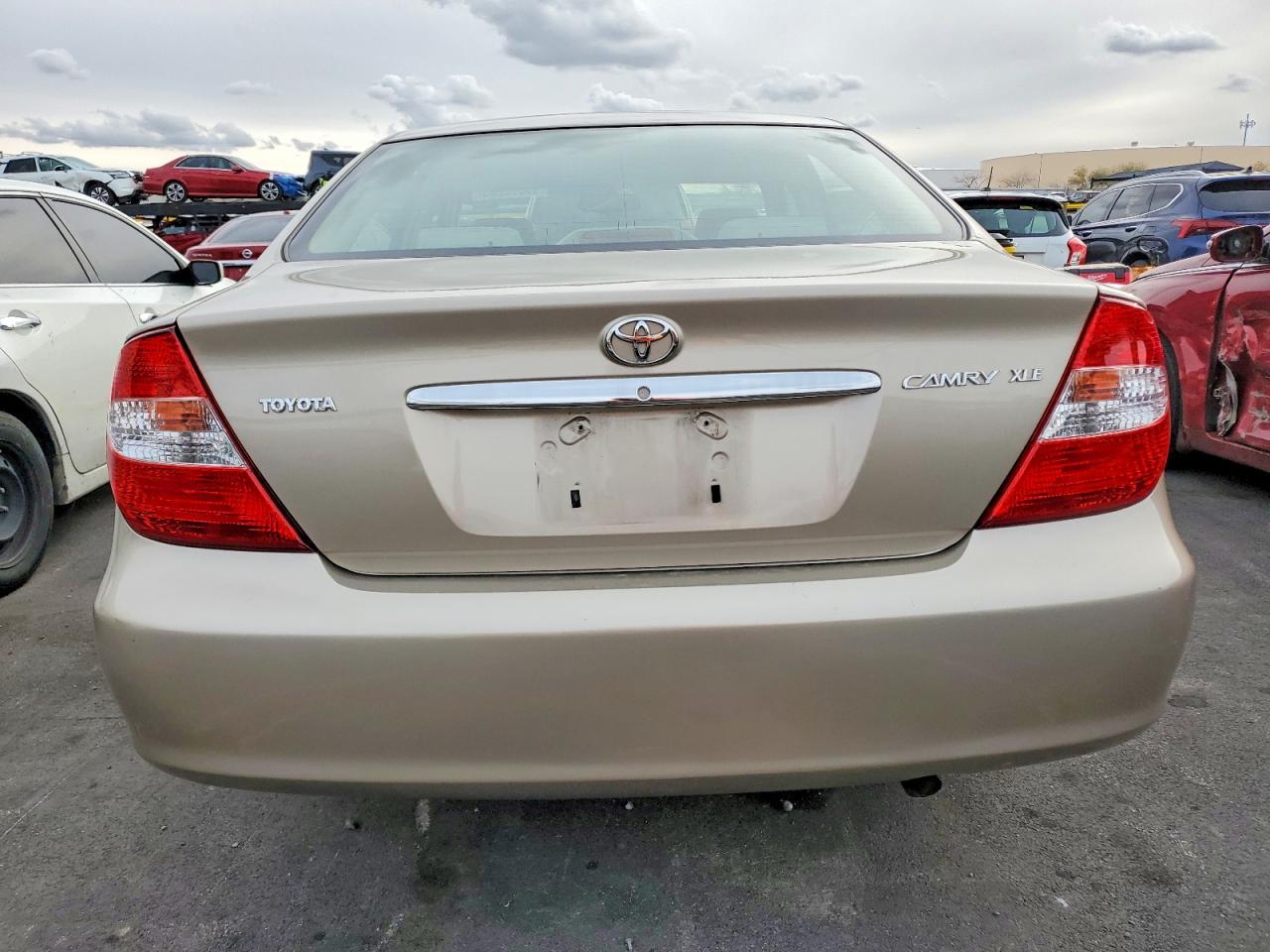 2003 TOYOTA CAMRY XLE photo 6