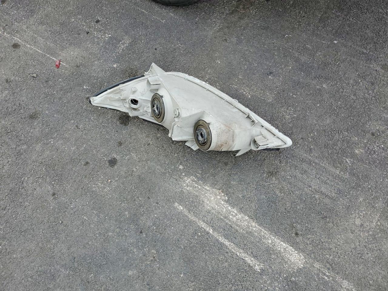 2003 TOYOTA CAMRY XLE photo 12