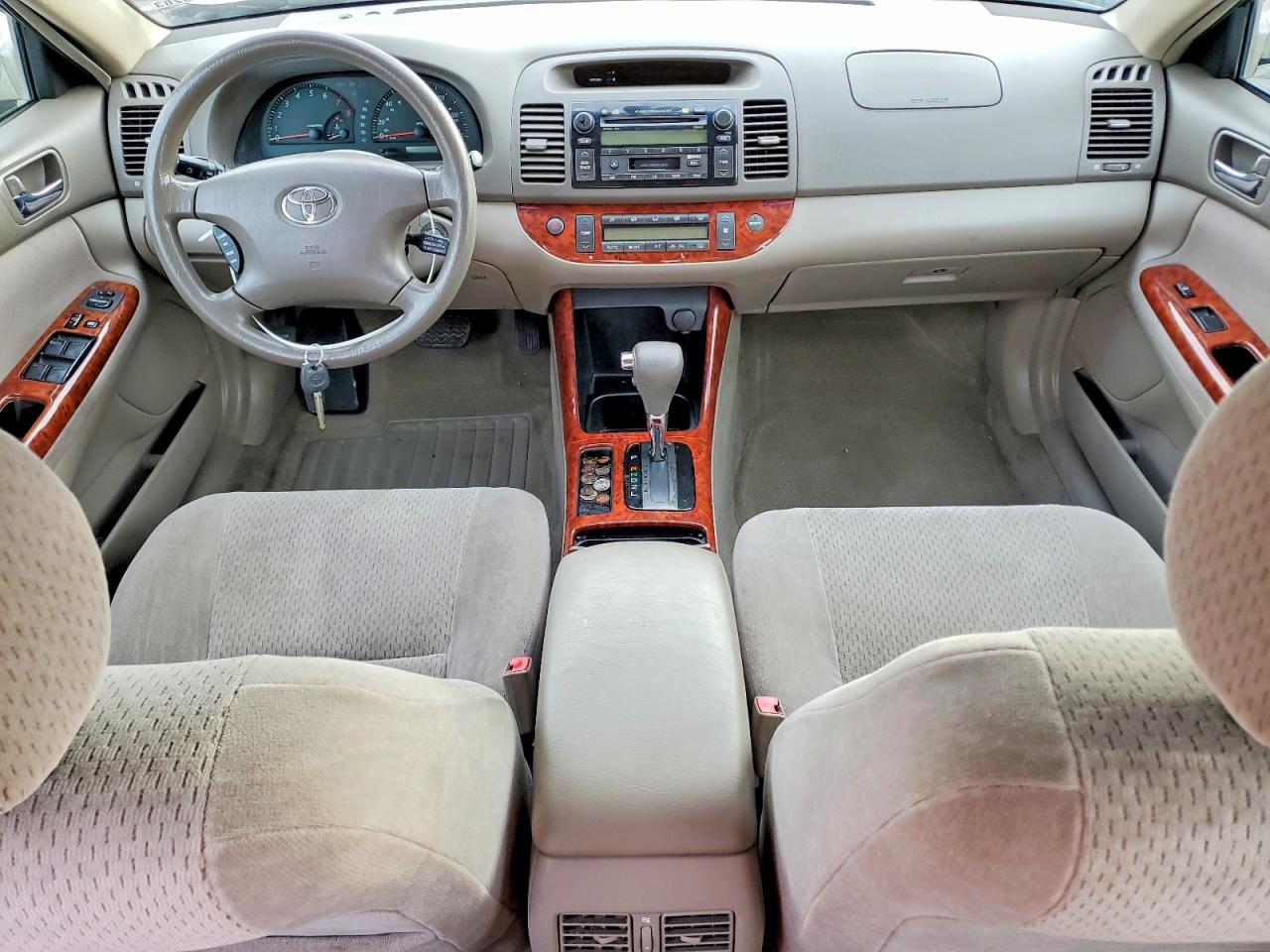2003 TOYOTA CAMRY XLE photo 8