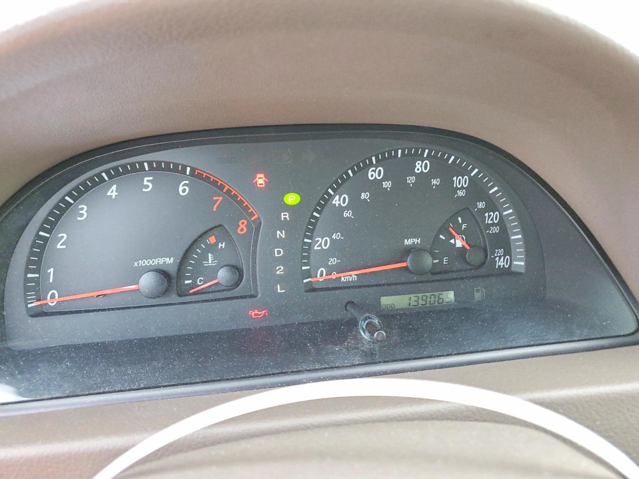 2003 TOYOTA CAMRY XLE photo 9