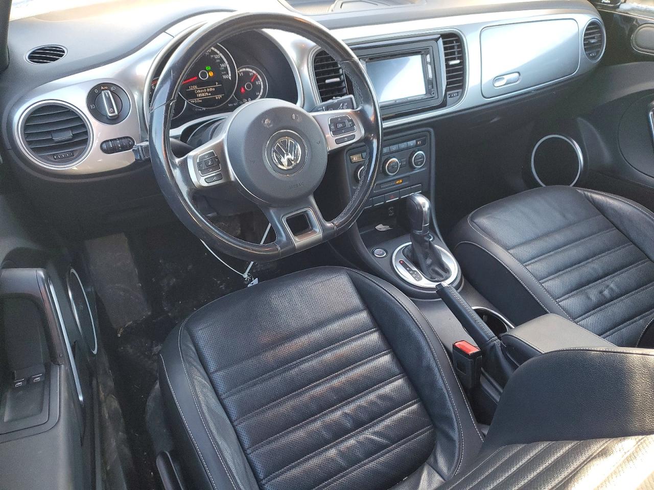 2014 VOLKSWAGEN BEETLE photo 8