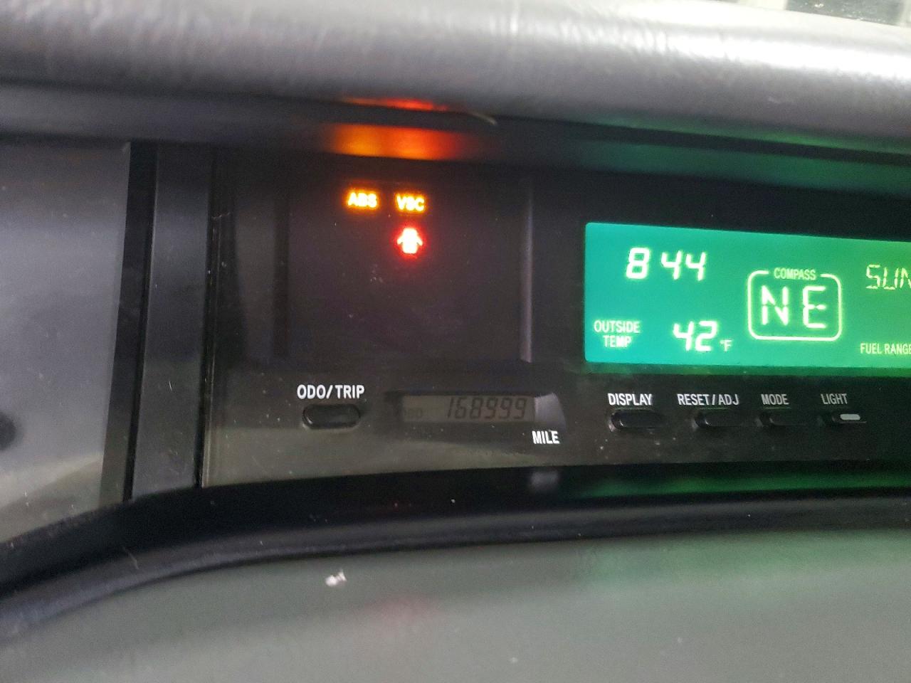 2001 TOYOTA AVALON XL photo 9
