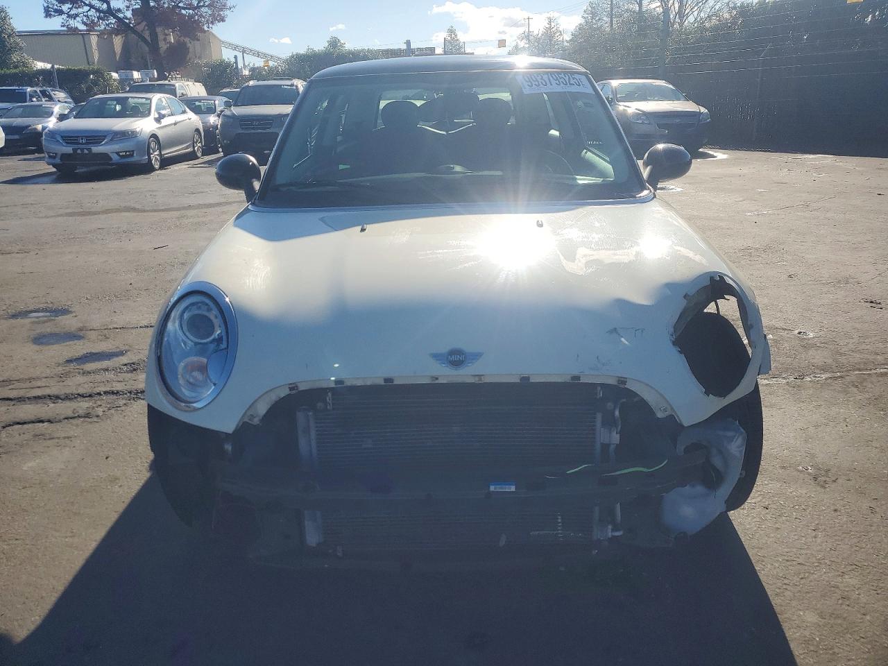 2012 MINI COOPER photo 13