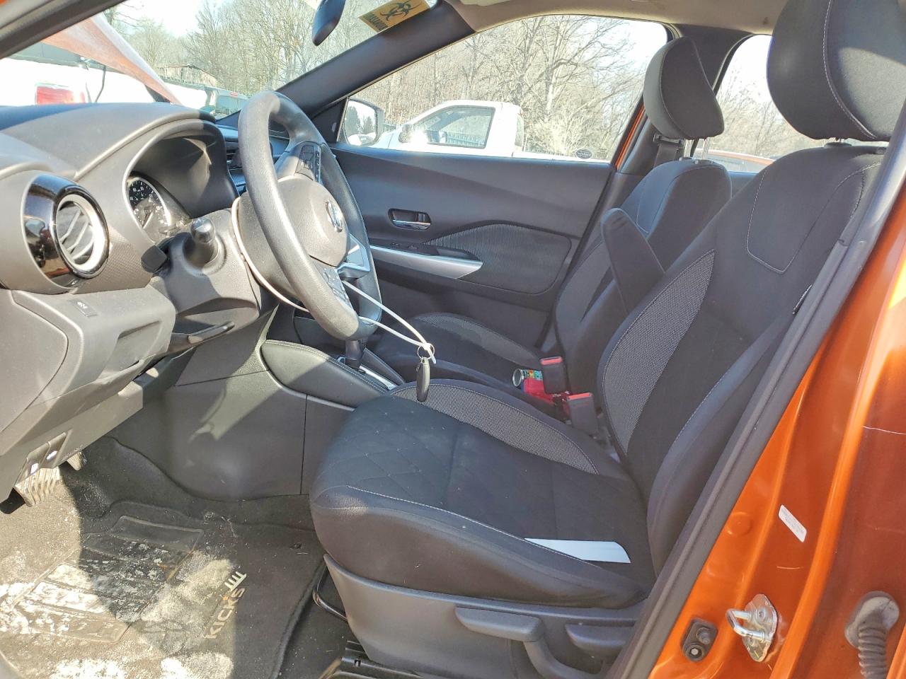 2019 NISSAN KICKS S photo 19