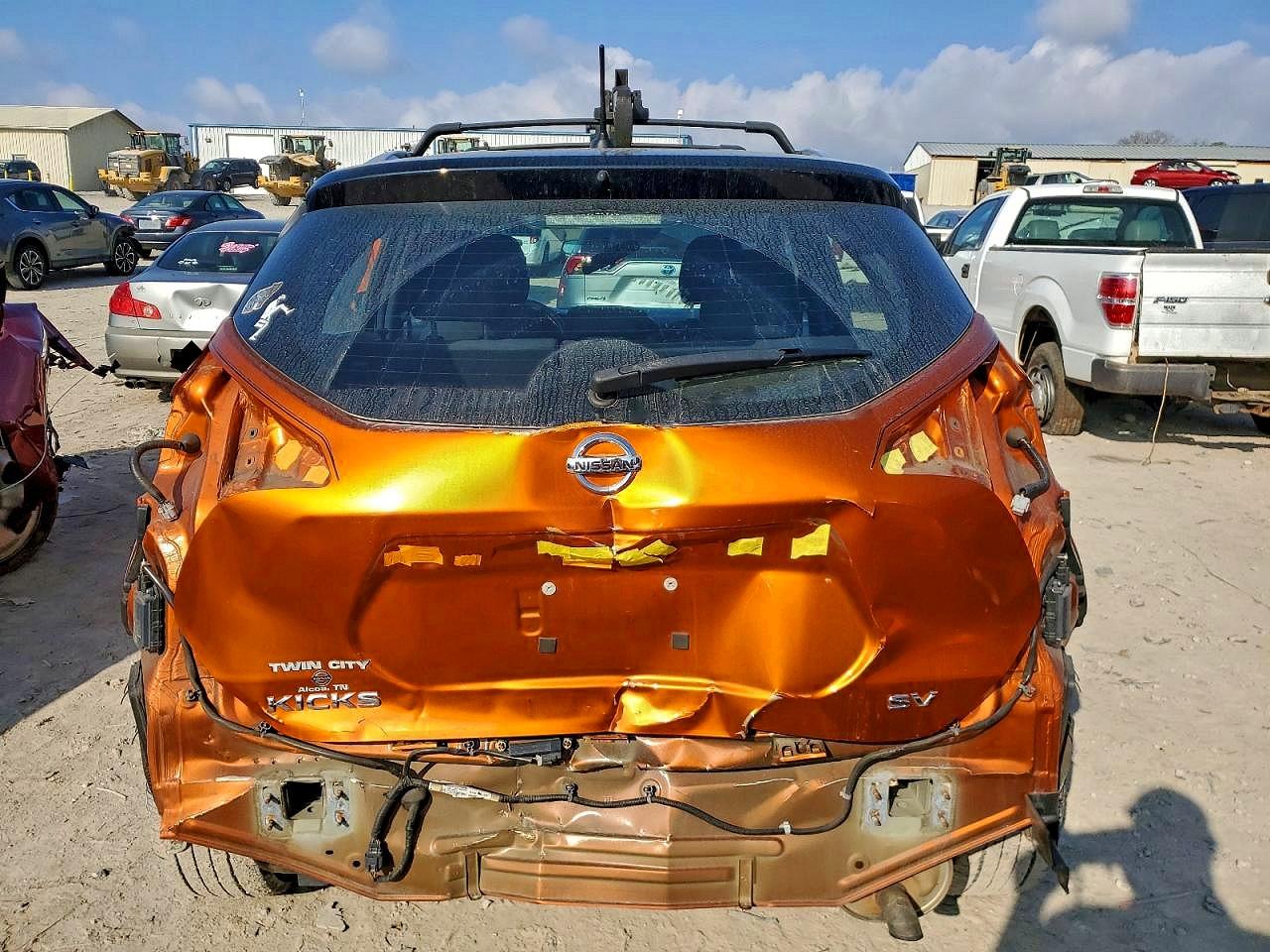 2019 NISSAN KICKS S photo 16