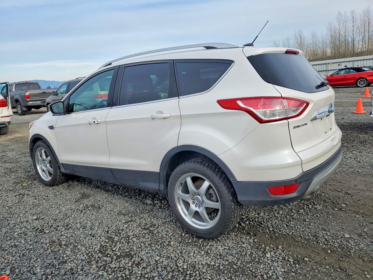 2014 FORD ESCAPE TITANIUM photo 2