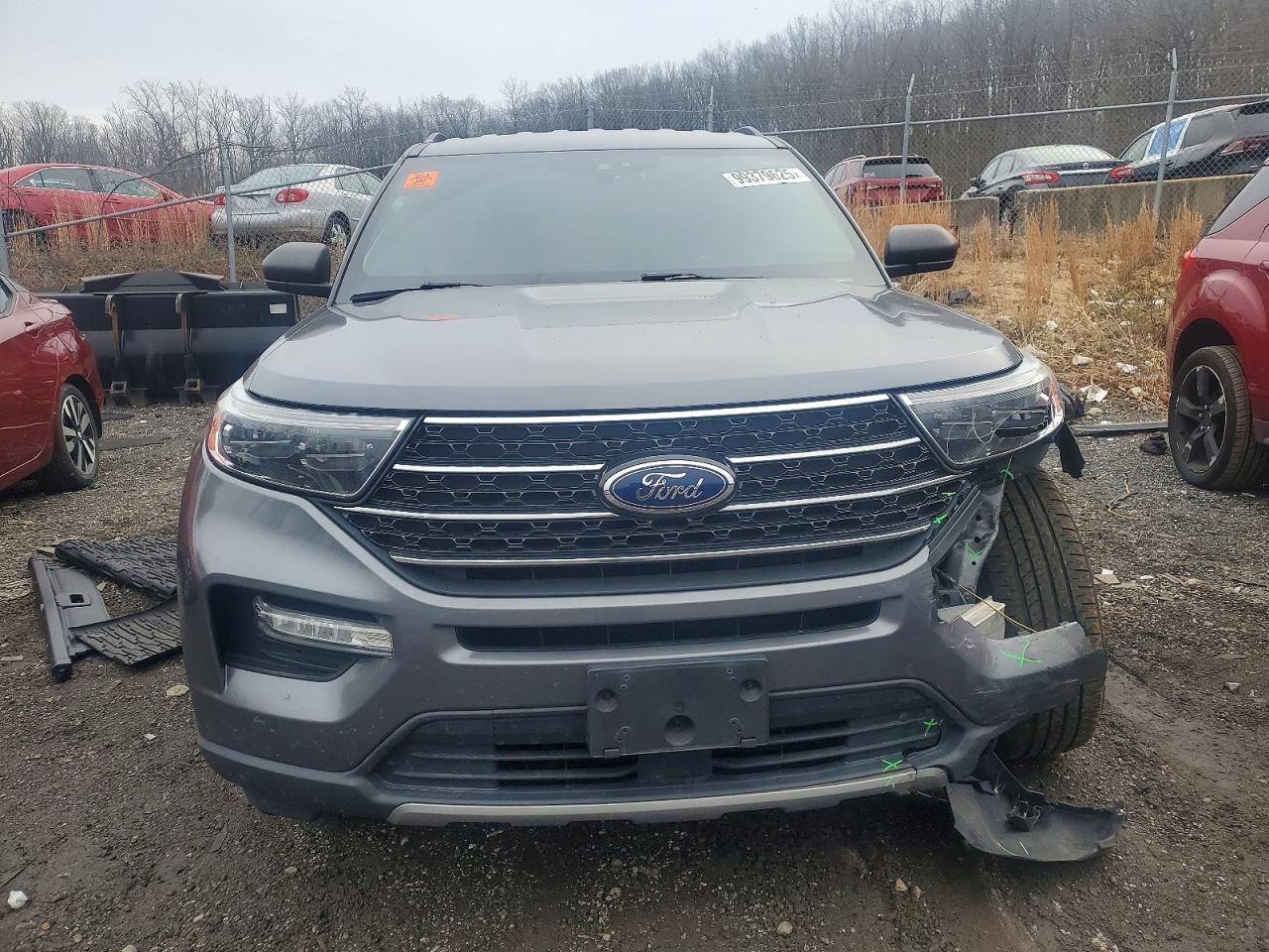 2021 FORD EXPLORER XLT photo 5
