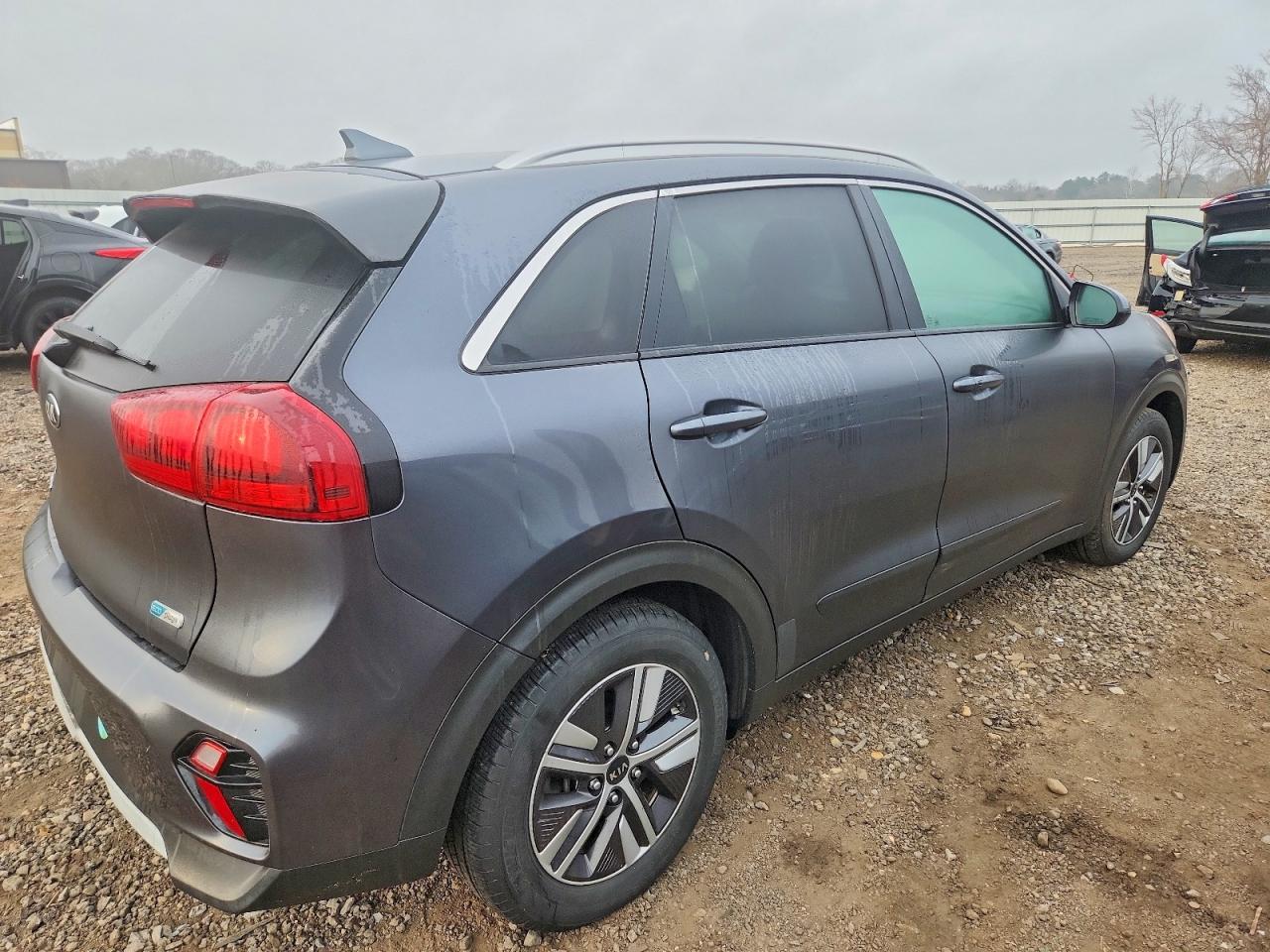 2020 KIA NIRO LXS photo 3