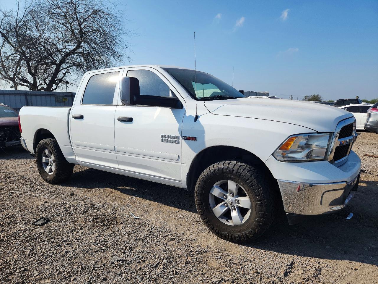 2016 RAM 1500 ST photo 4