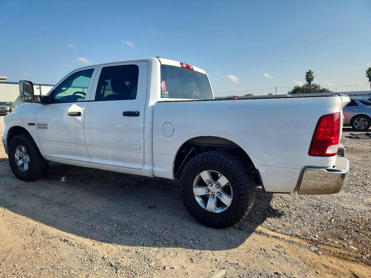 2016 RAM 1500 ST photo 2
