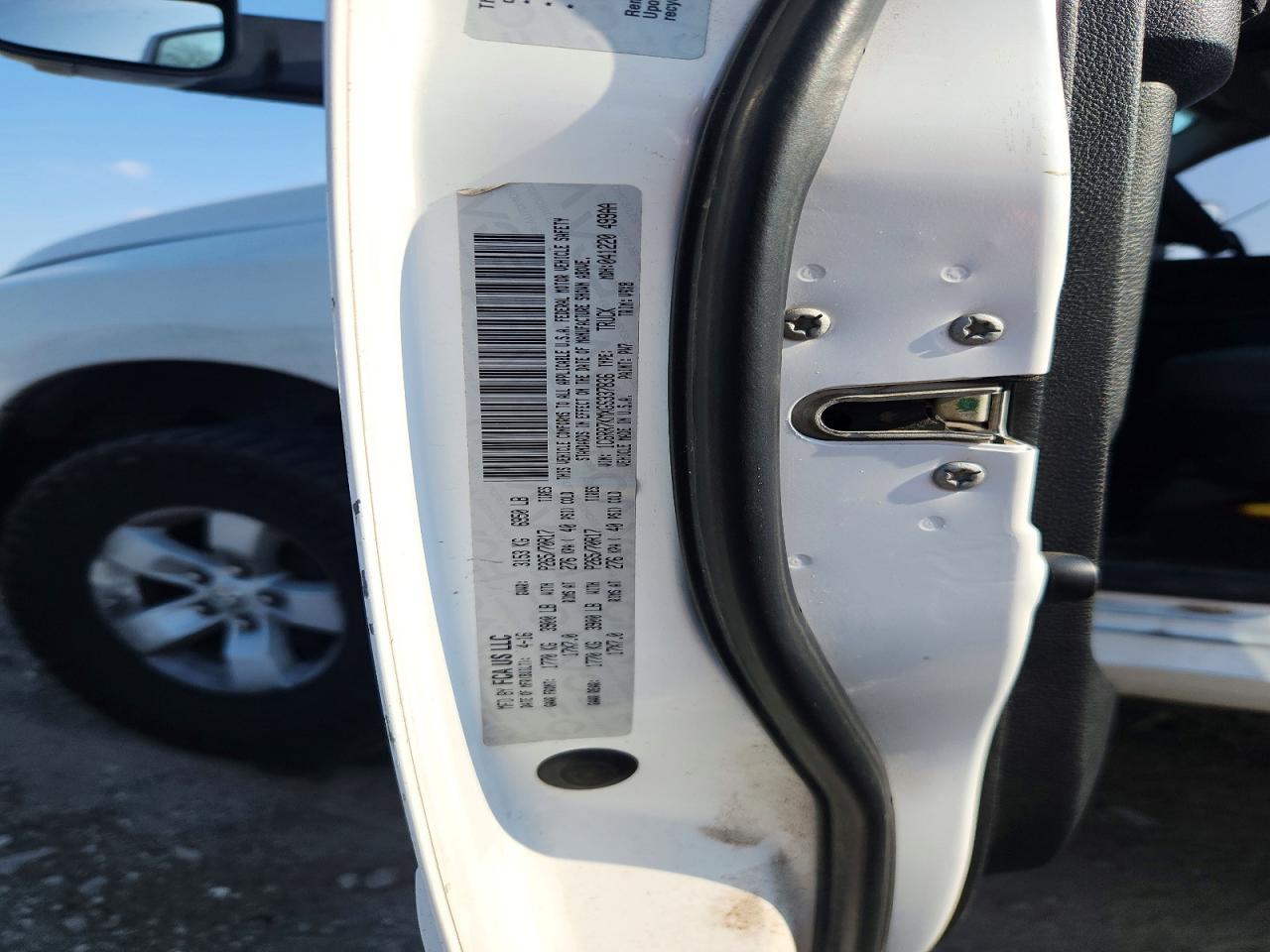 2016 RAM 1500 ST photo 12