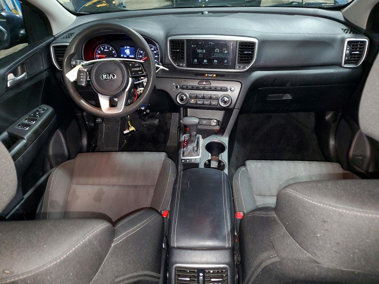 2020 KIA SPORTAGE LX photo 8