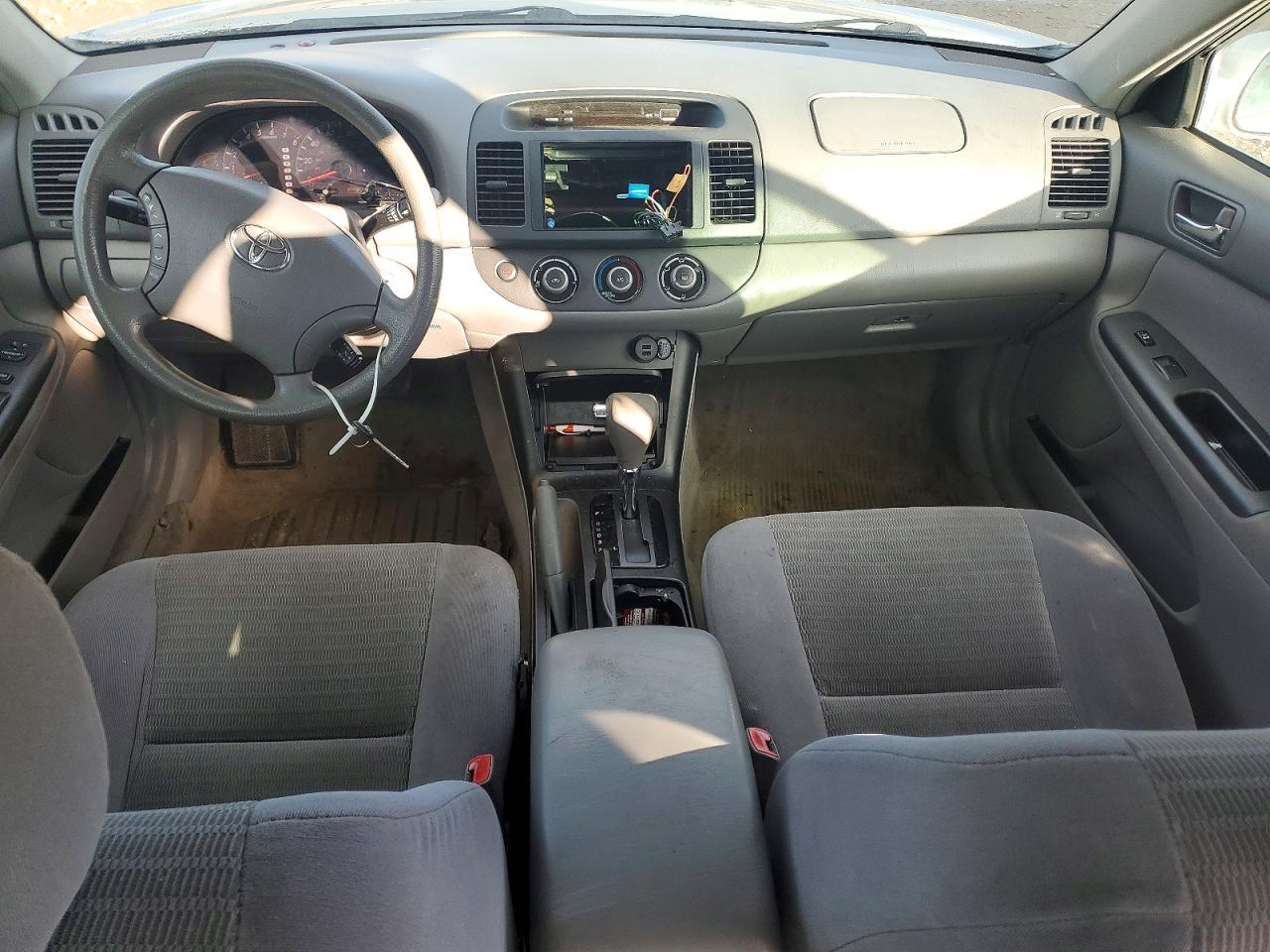 2006 TOYOTA CAMRY LE photo 8