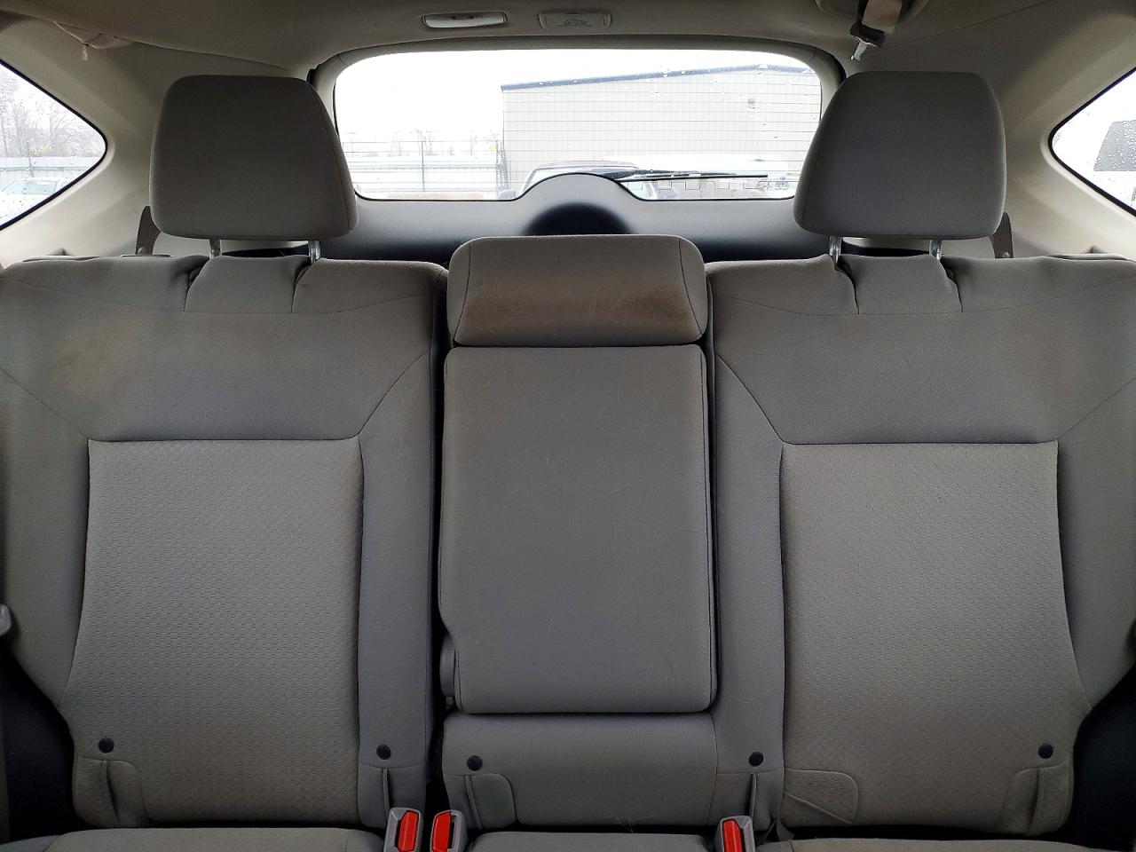 2016 HONDA CR-V LX photo 10