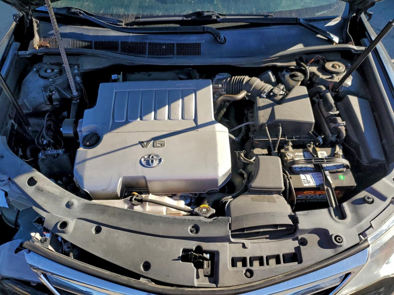 2012 TOYOTA CAMRY SE photo 11