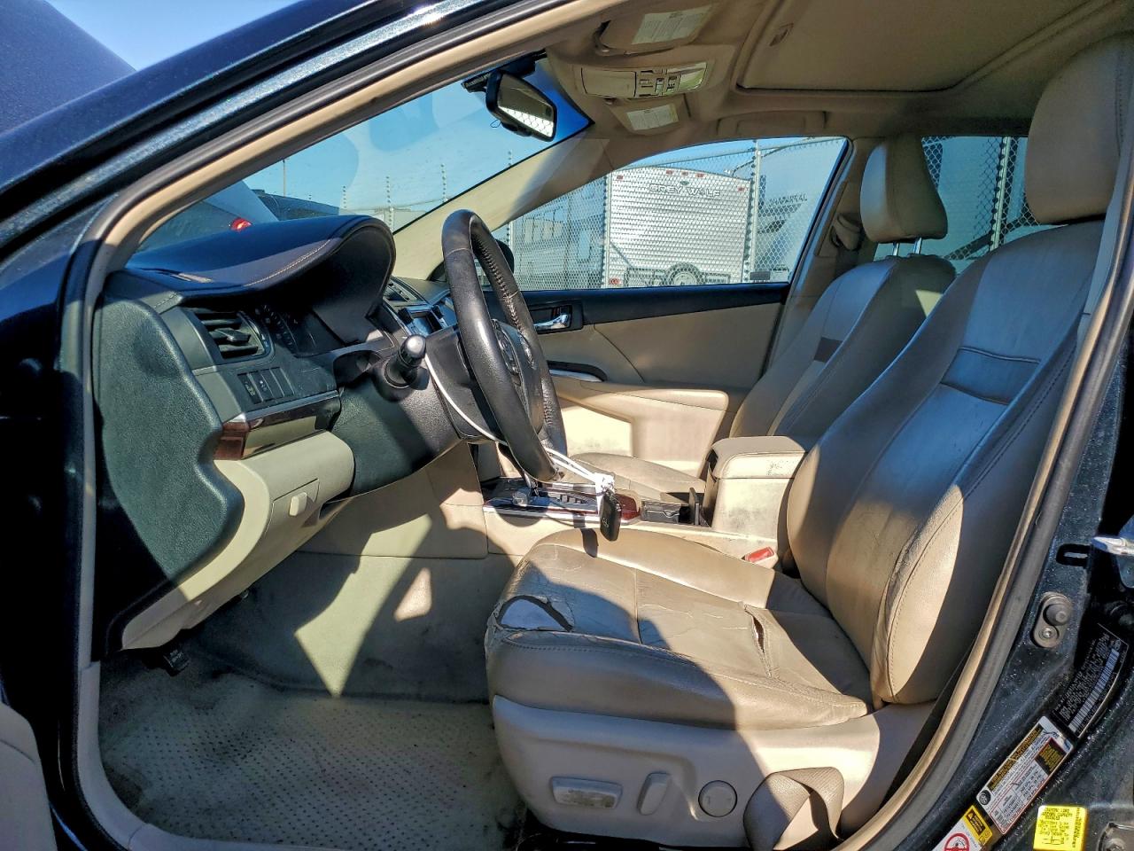 2012 TOYOTA CAMRY SE photo 7