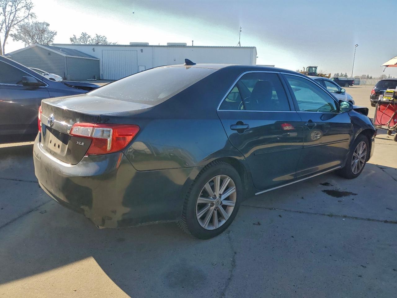2012 TOYOTA CAMRY SE photo 3