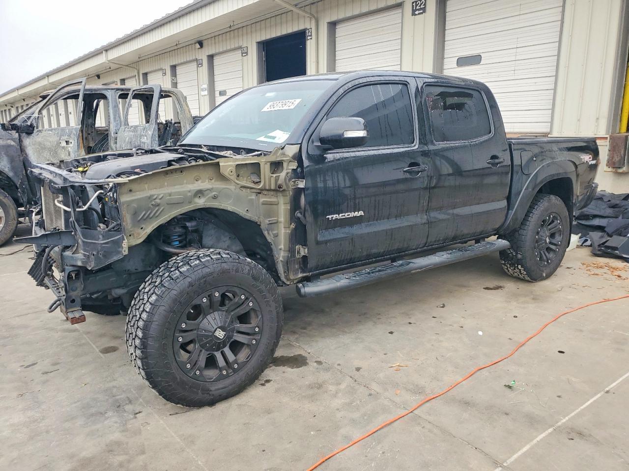 2013 TOYOTA TACOMA