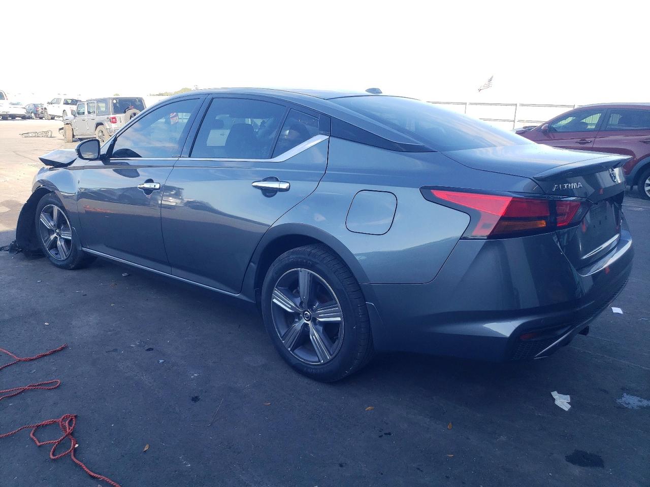2019 NISSAN ALTIMA SL photo 2