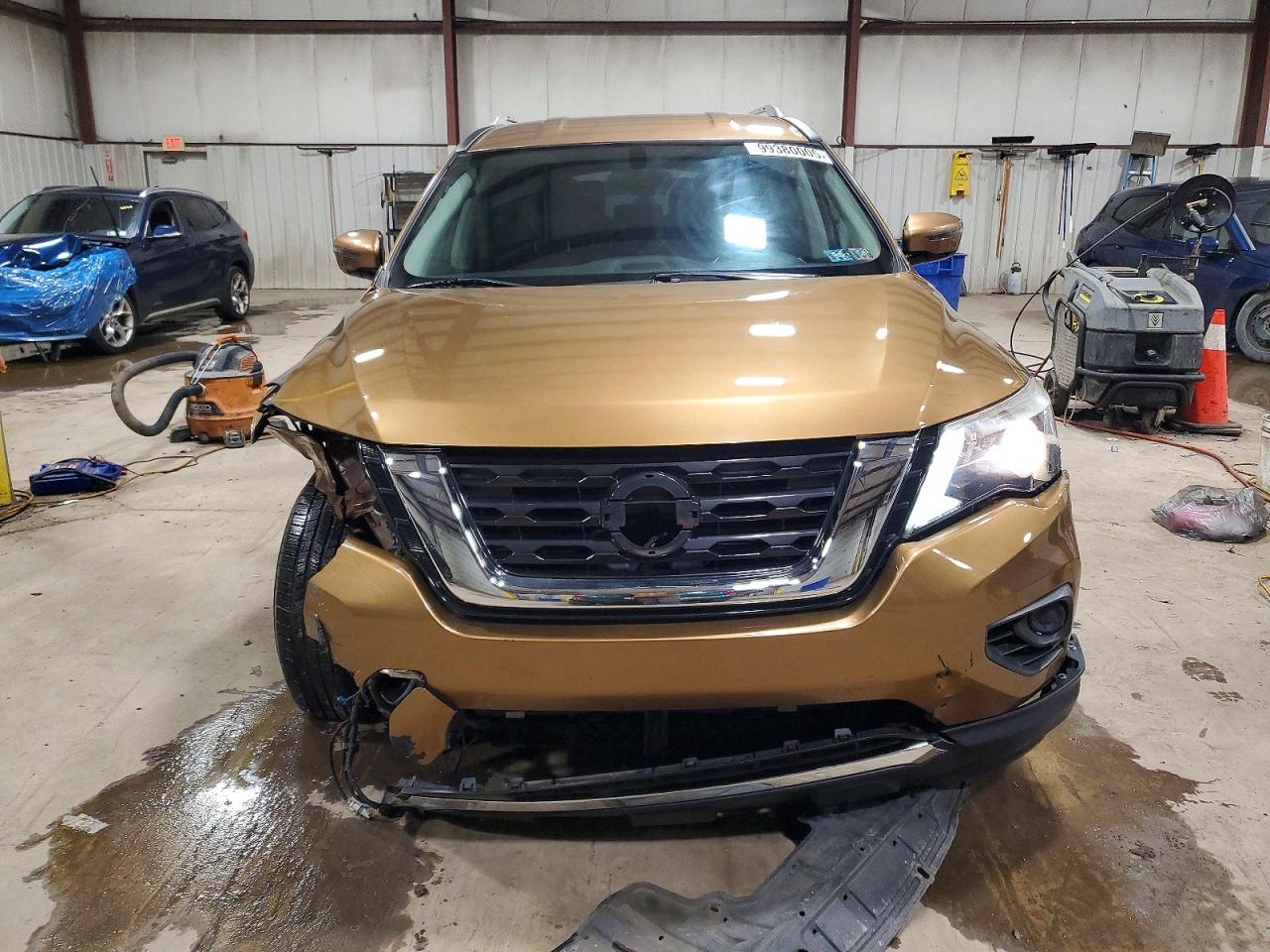 2017 NISSAN PATHFINDER S photo 5