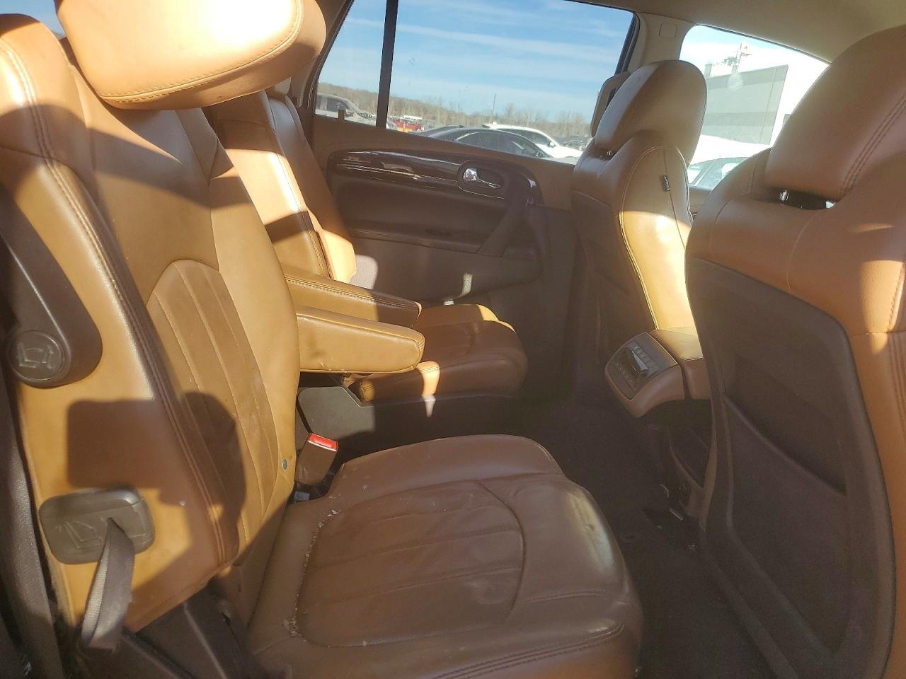 2016 BUICK ENCLAVE photo 11