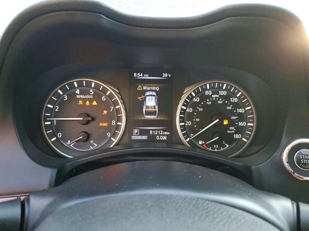 2018 INFINITI Q50 LUXE photo 9