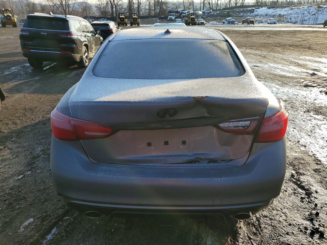 2018 INFINITI Q50 LUXE photo 6