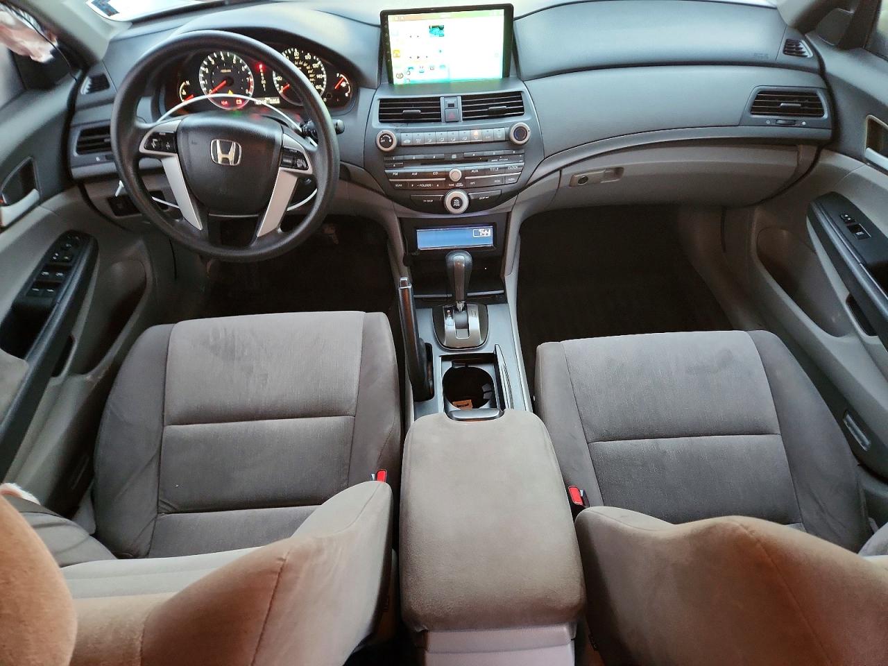 2010 HONDA ACCORD LXP photo 8