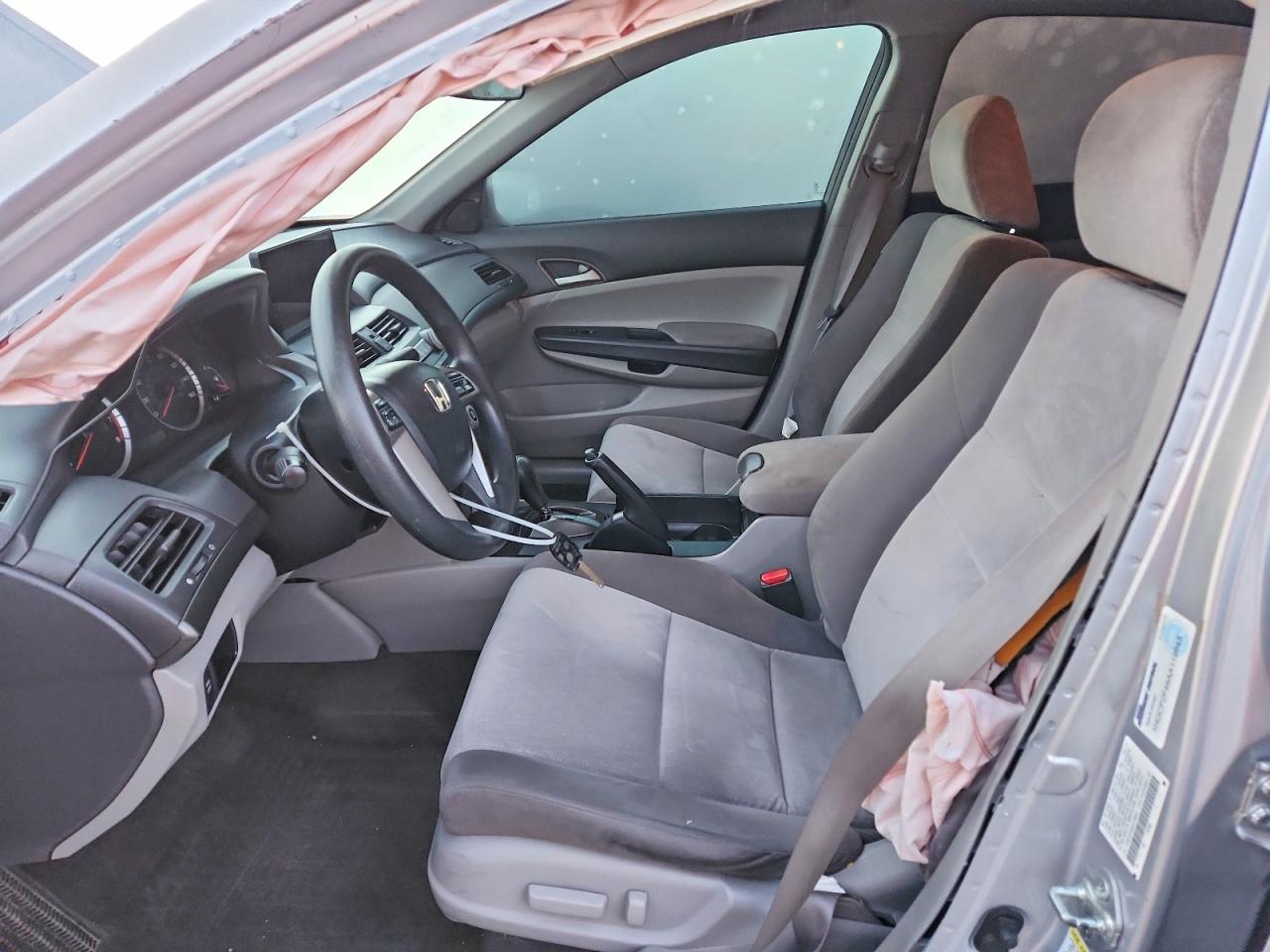 2010 HONDA ACCORD LXP photo 7