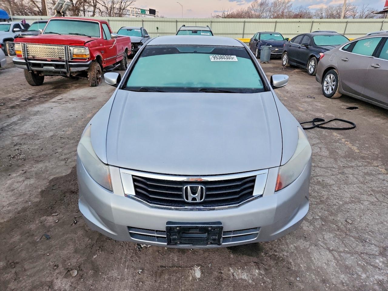 2010 HONDA ACCORD LXP photo 5