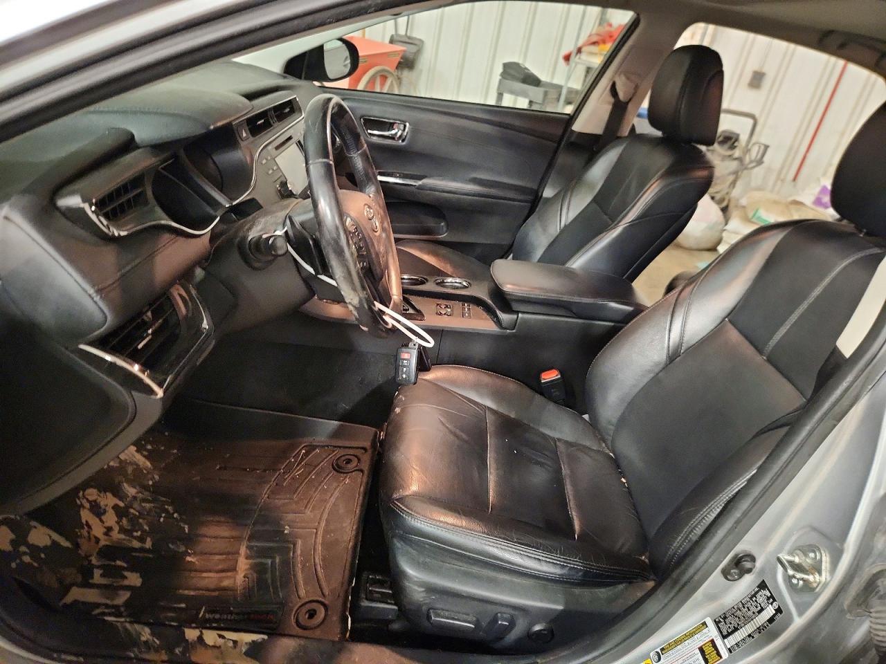 2016 TOYOTA AVALON XLE photo 7