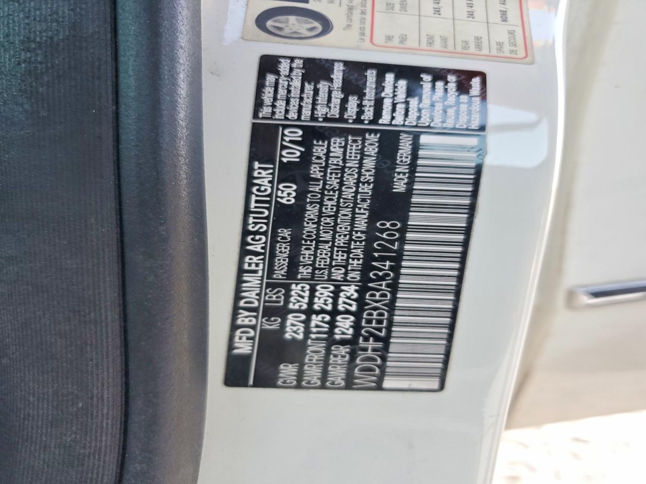 2011 MERCEDES-BENZ E 350 BLUETEC photo 12