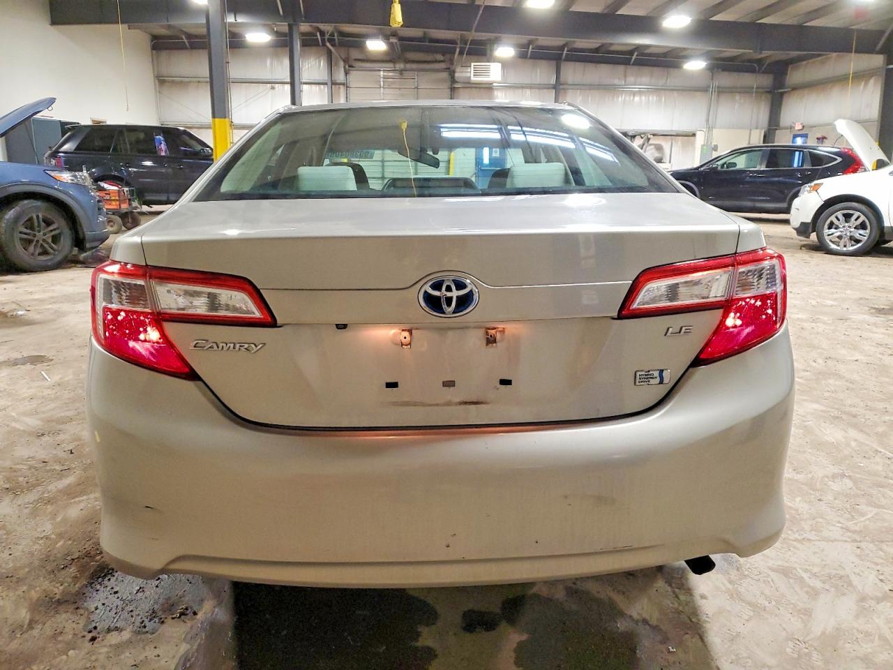 2014 TOYOTA CAMRY HYBRID photo 6
