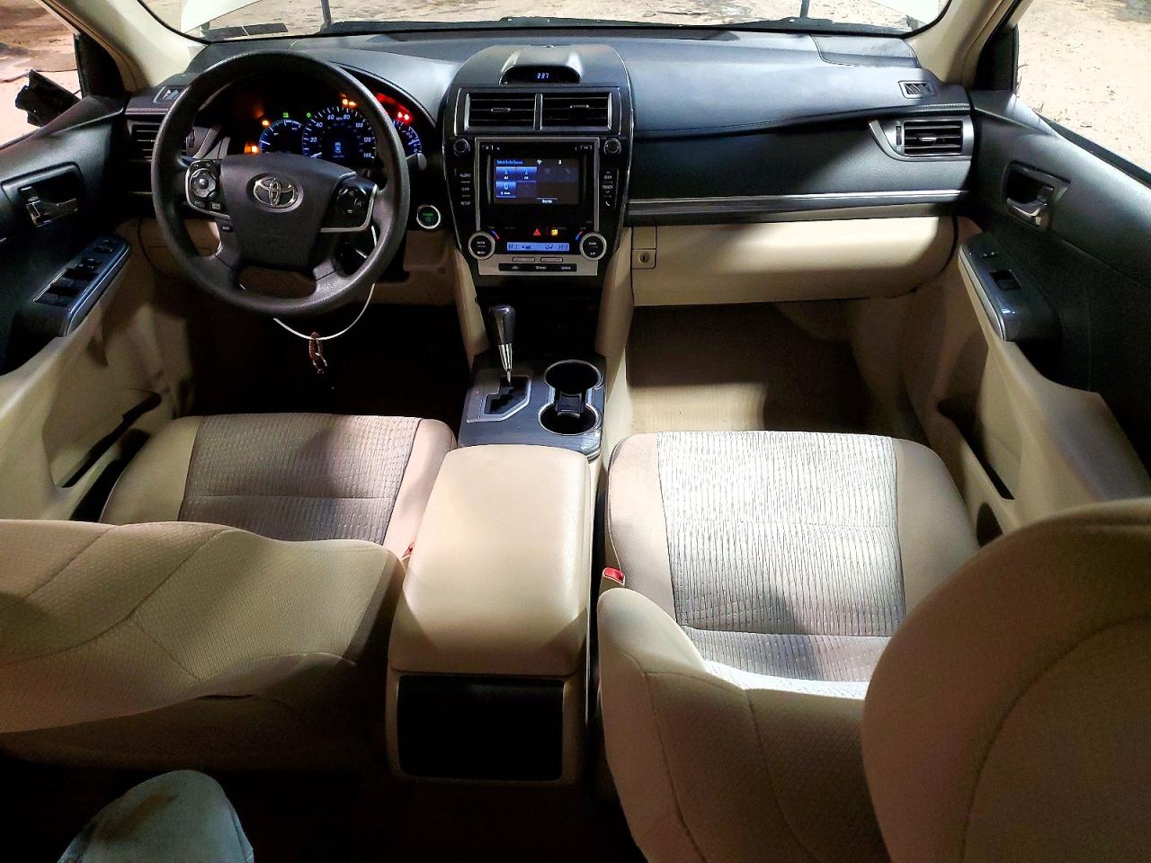 2014 TOYOTA CAMRY HYBRID photo 8