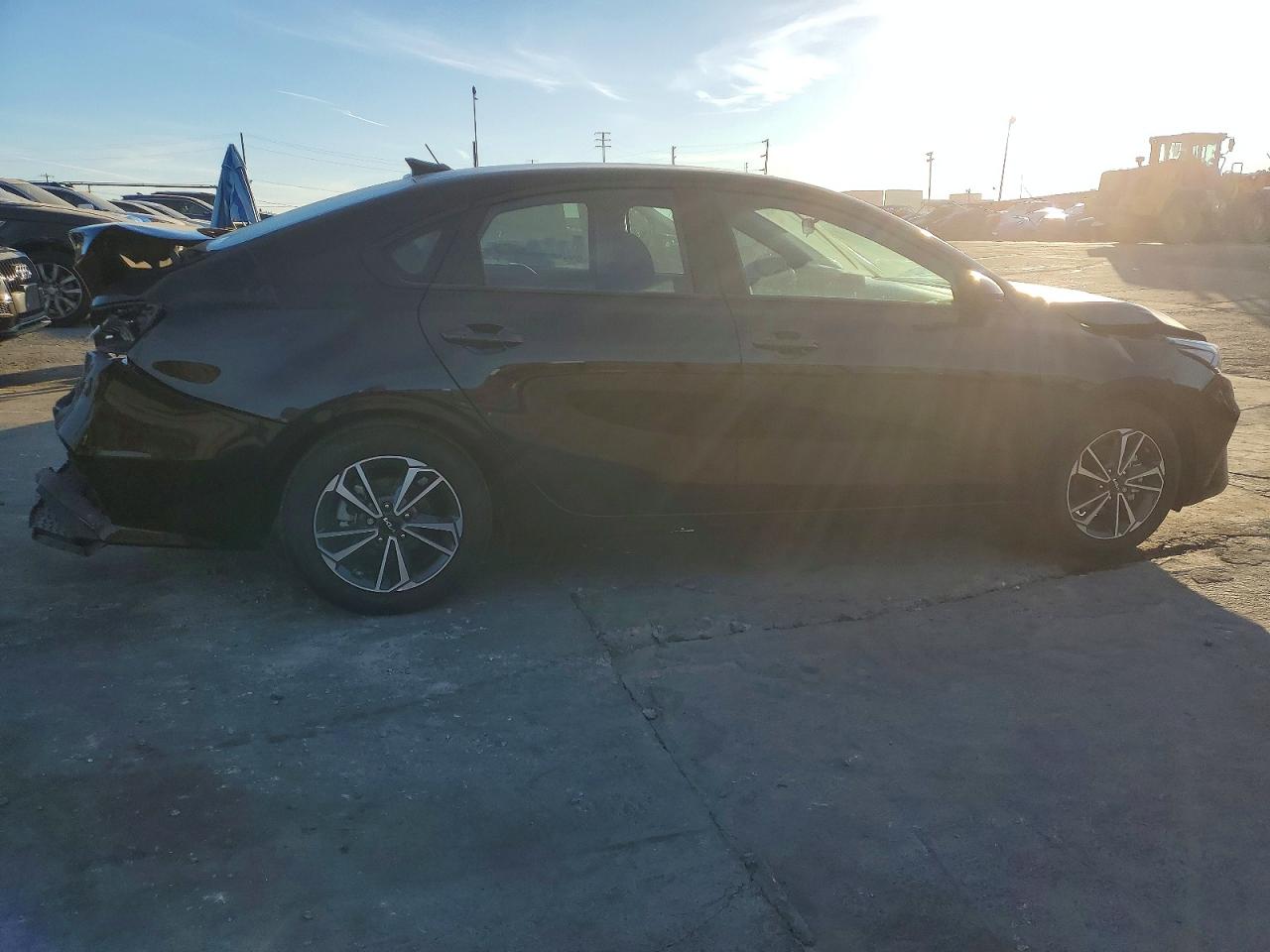 2024 KIA FORTE LX photo 3