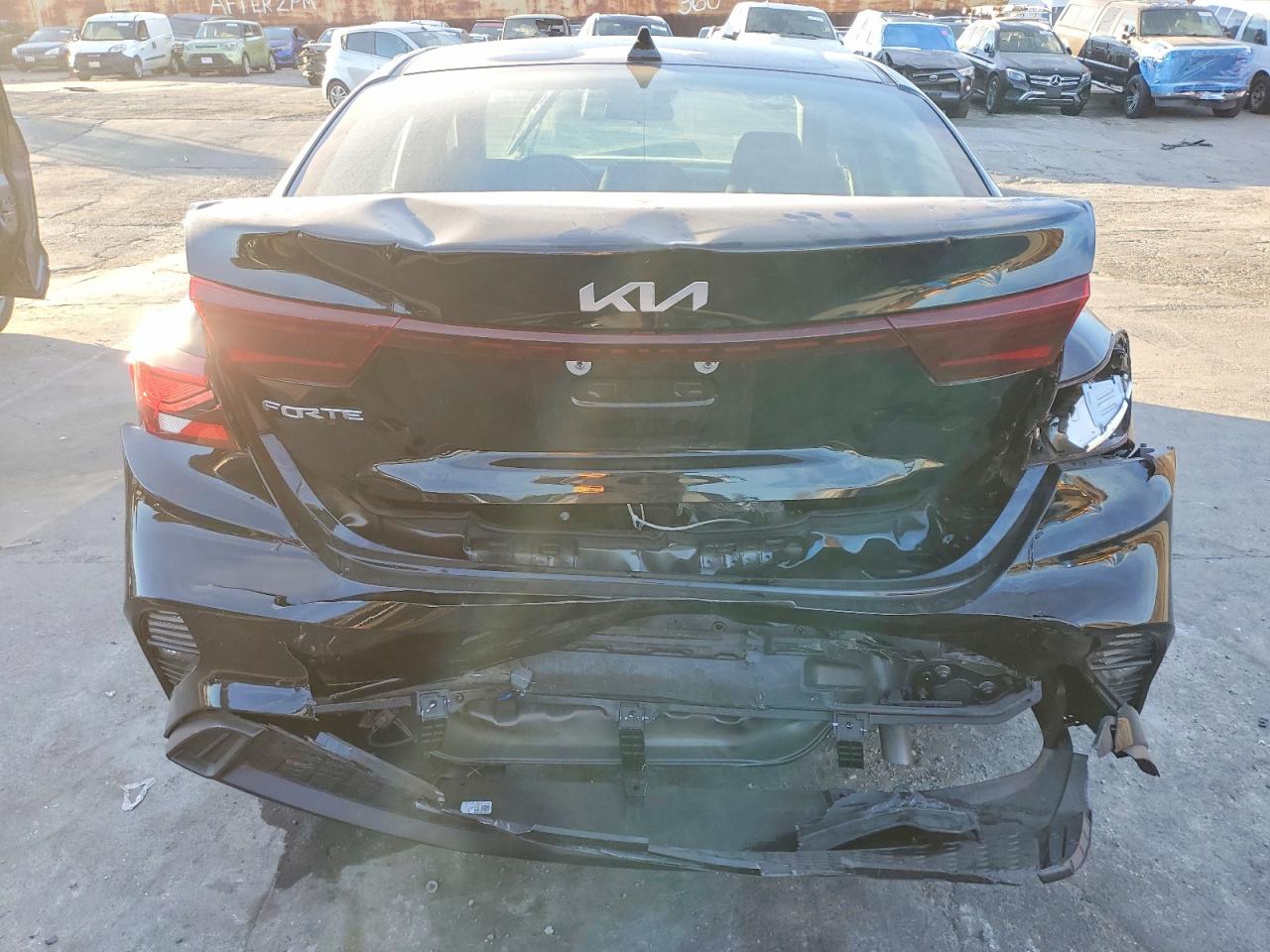 2024 KIA FORTE LX photo 6