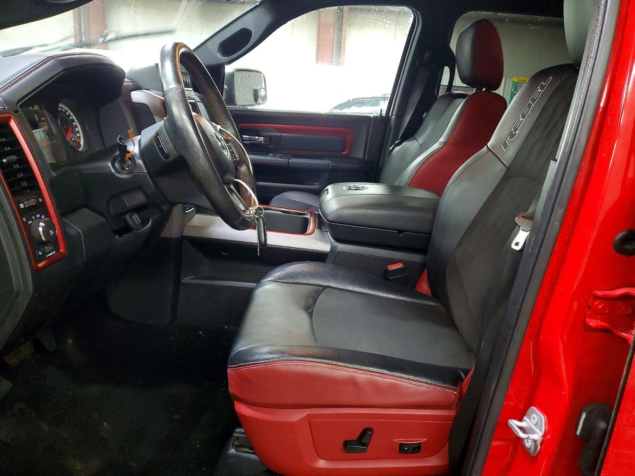 2016 RAM 1500 REBEL photo 13