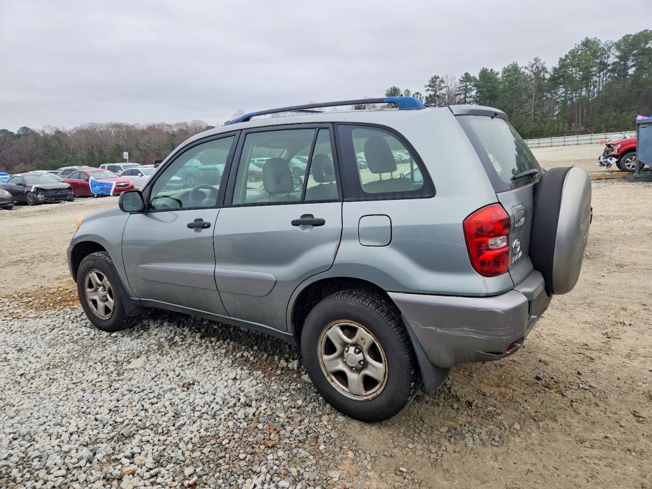 2004 TOYOTA RAV4 photo 2