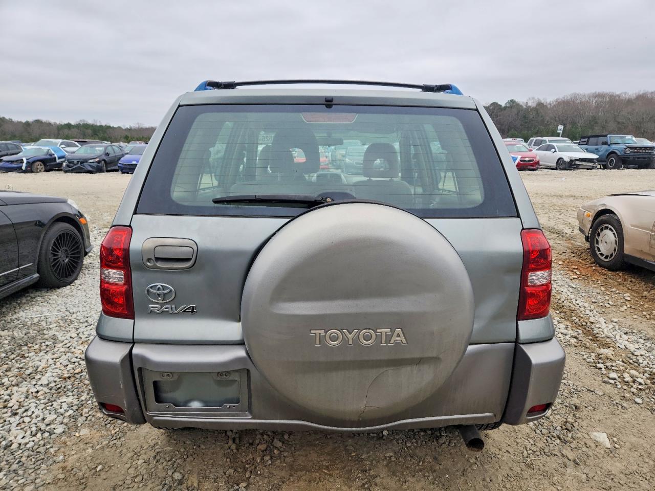 2004 TOYOTA RAV4 photo 6