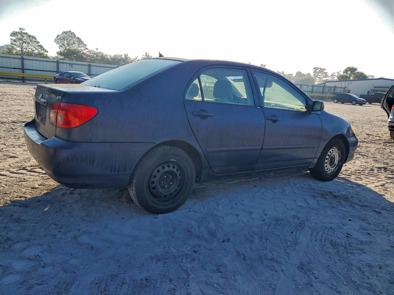 2005 TOYOTA COROLLA CE photo 3