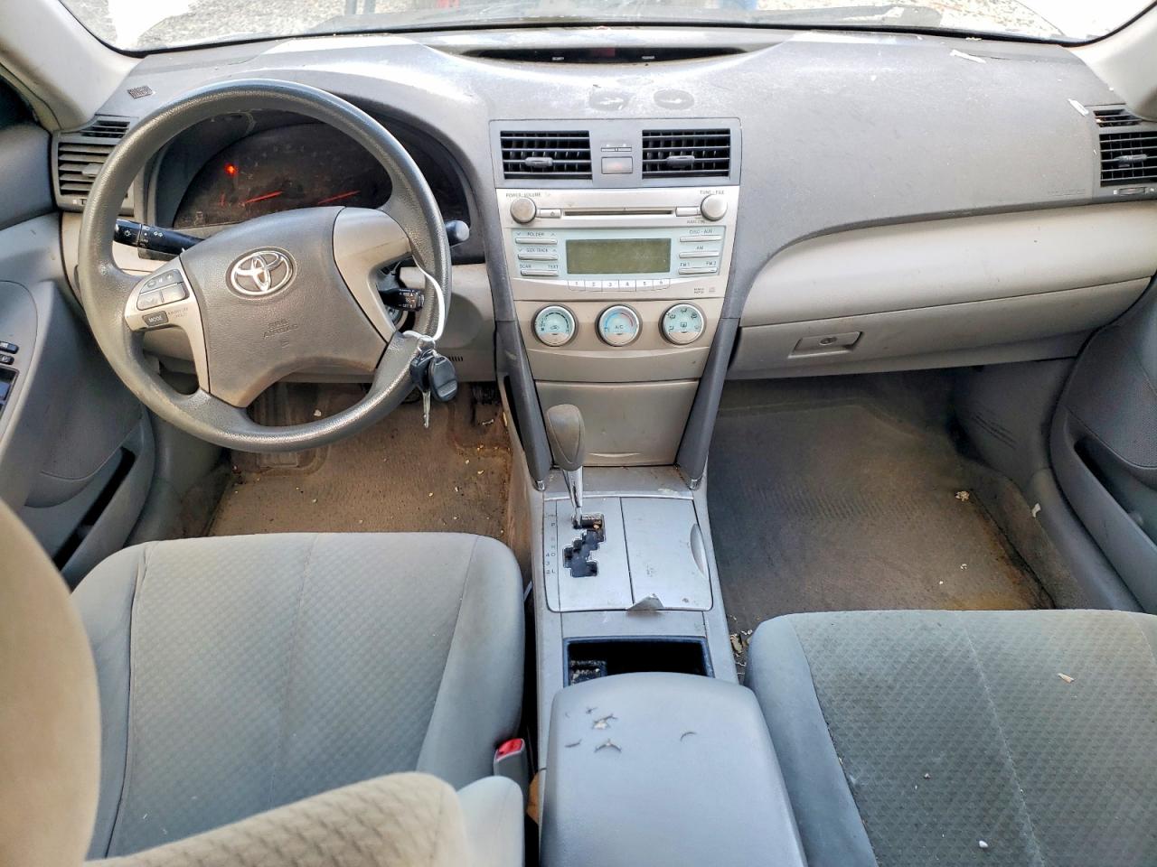 2007 TOYOTA CAMRY LE photo 8