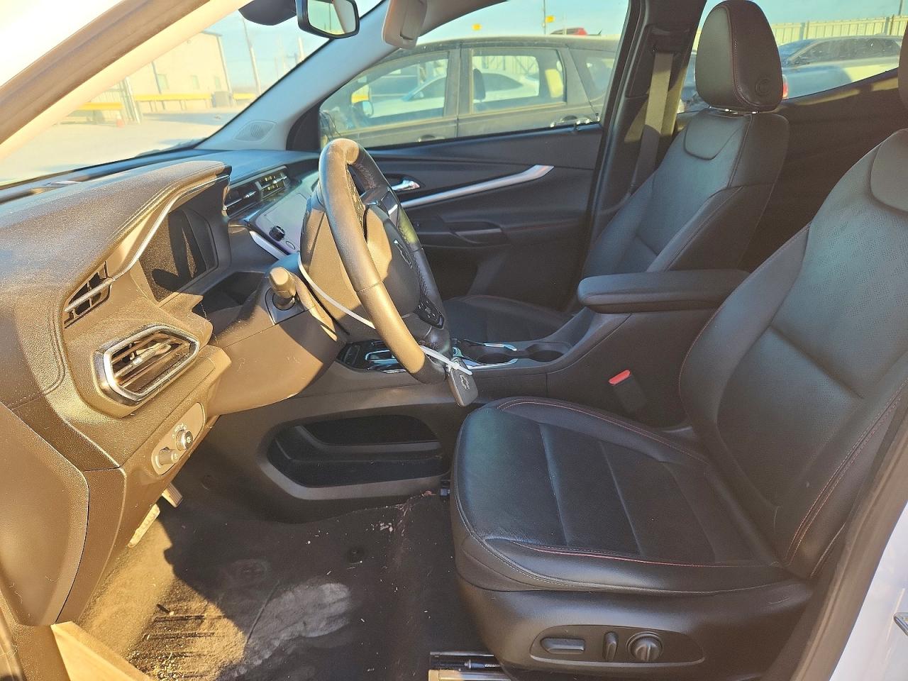 2023 CHEVROLET BOLT EUV LT photo 13
