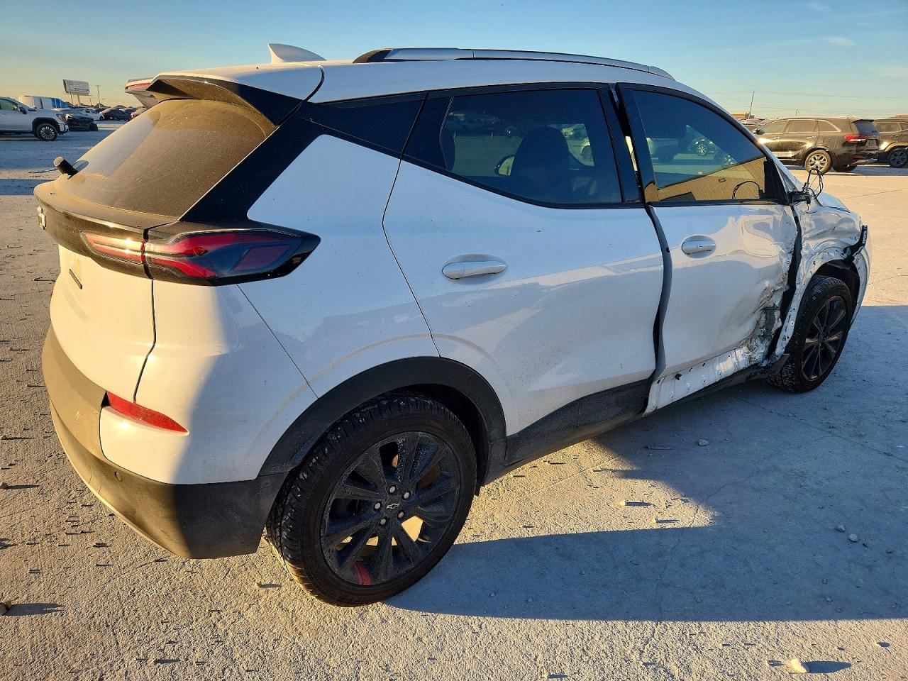 2023 CHEVROLET BOLT EUV LT photo 5