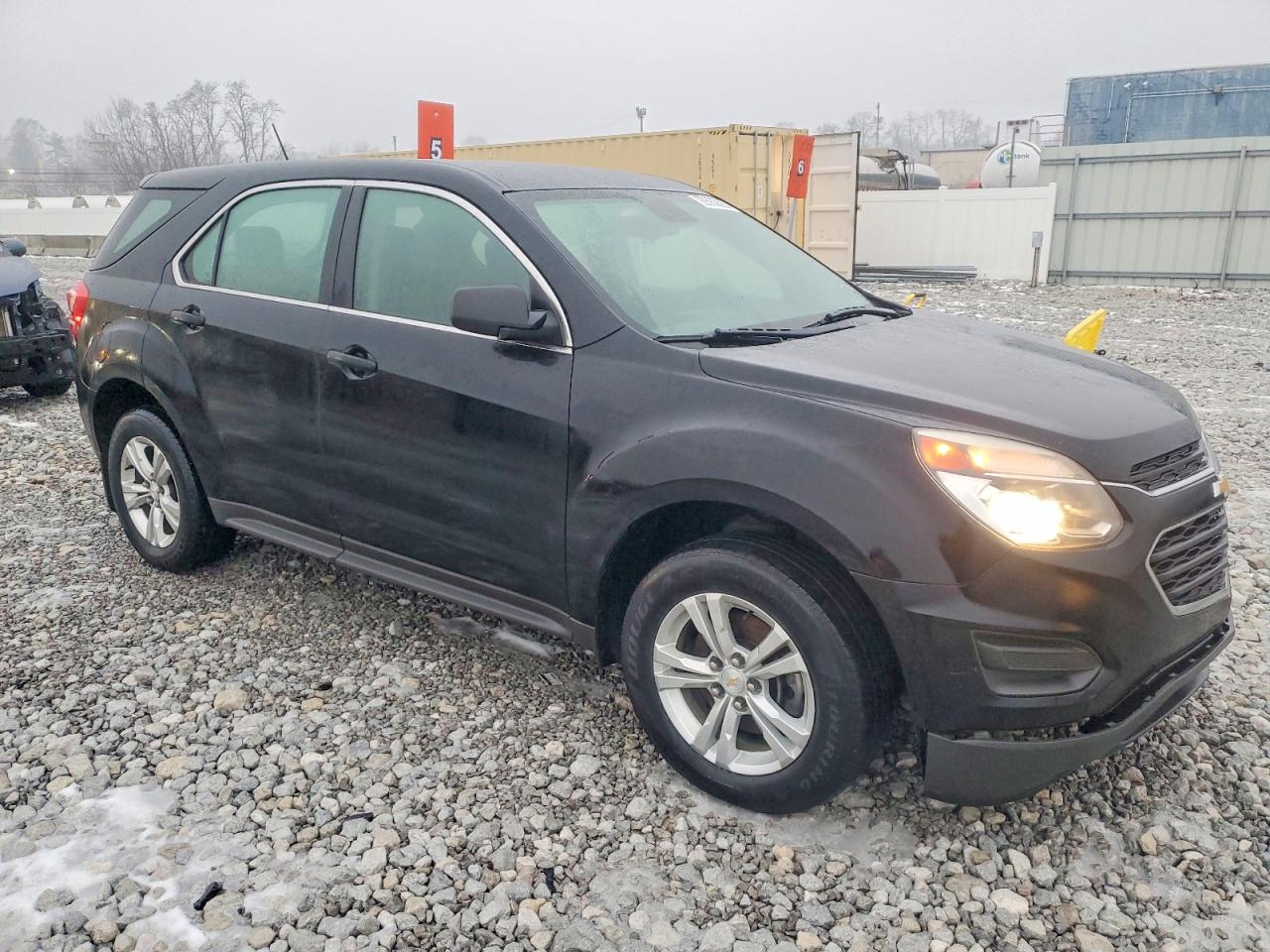 2017 CHEVROLET EQUINOX LS photo 4