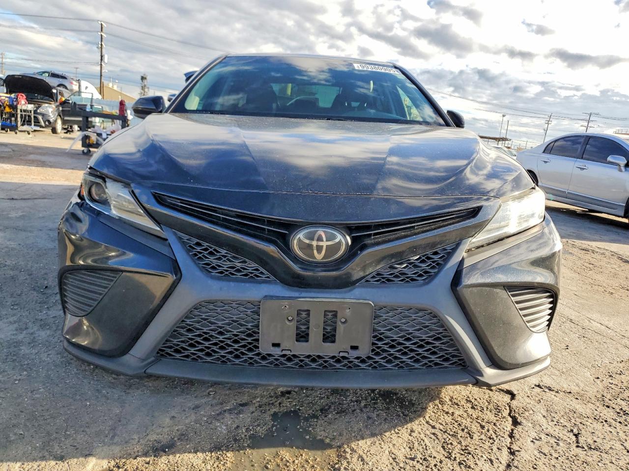 2018 TOYOTA CAMRY L photo 5
