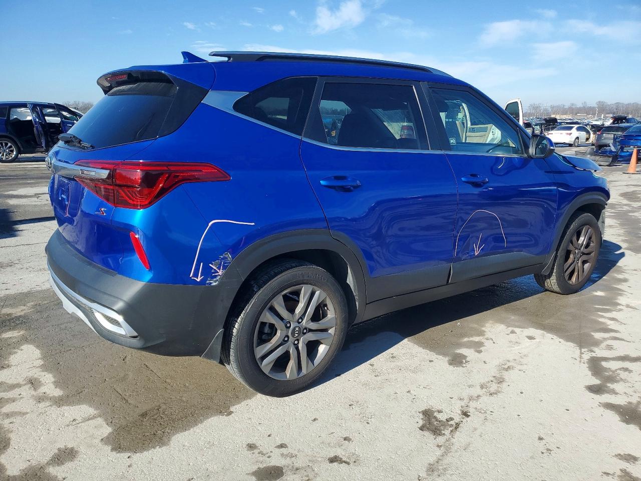 2021 KIA SELTOS S photo 5